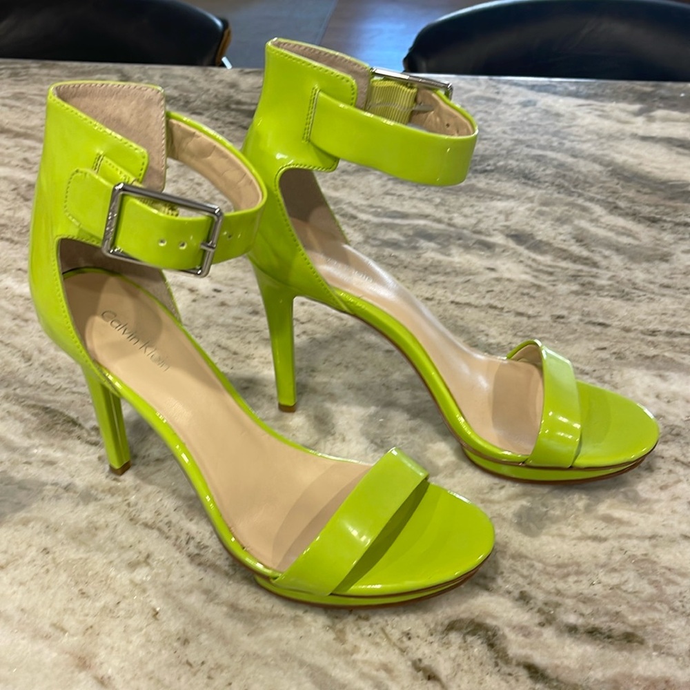 Calvin Klein lime green platform heel size 8